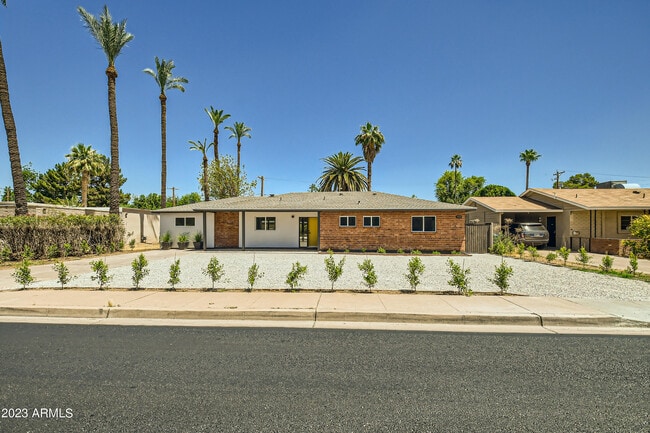 1930 E Missouri Ave in Phoenix, AZ - Building Photo - Building Photo