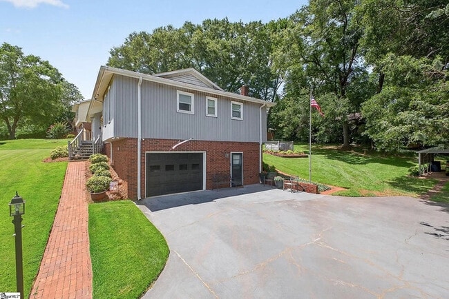 306 Verner Dr in Greenville, SC - Building Photo - Building Photo
