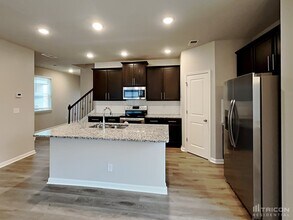 1205 Hawthorne Tr in East Point, GA - Building Photo - Building Photo