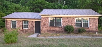 2337 W Wall St in Wadesboro, NC - Building Photo - Building Photo