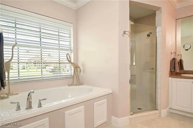 property at 333 Wentworth Ct