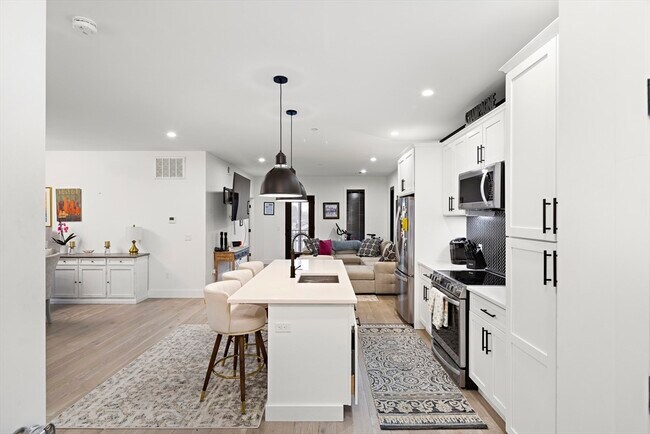 68 Armandine St in Boston, MA - Building Photo - Building Photo