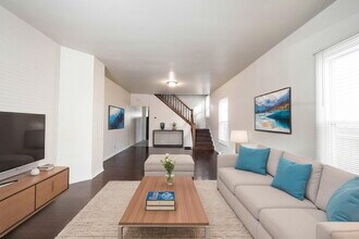 264 N Holmes Ave in Indianapolis, IN - Building Photo - Building Photo