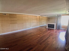 3067 Corda Dr in Los Angeles, CA - Building Photo - Building Photo