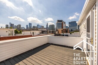 855 W Erie St in Chicago, IL - Building Photo - Building Photo