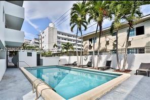 1605 Bay Rd in Miami Beach, FL - Building Photo - Building Photo