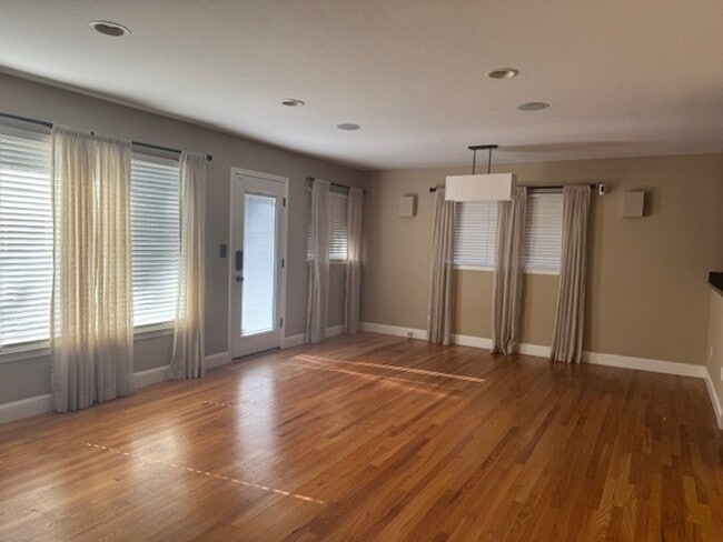 2379 Markham Ave in San Jose, CA - Building Photo - Building Photo