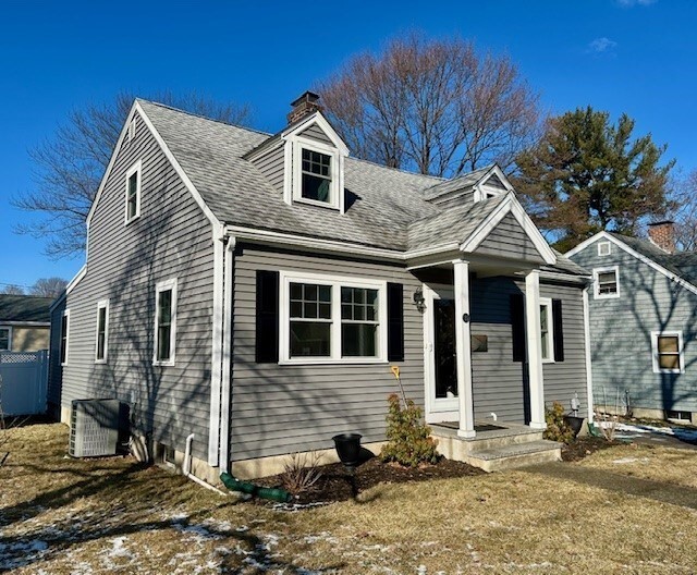 33 Brandley Rd in Watertown, MA - Building Photo