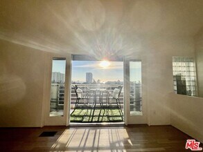 311 Hill St in Santa Monica, CA - Foto de edificio - Building Photo