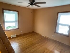 3806 Longwood Ave in Parma, OH - Building Photo - Building Photo