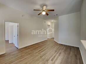 110 Pony Cv in Kyle, TX - Building Photo - Building Photo