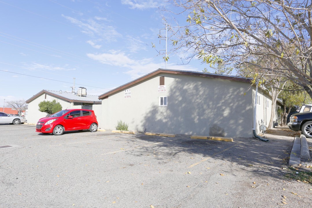 500 Ortiz Dr. SE in Albuquerque, NM - Foto de edificio