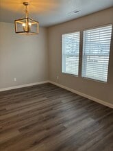 1021 E Klamath Ln in Meridian, ID - Building Photo - Building Photo