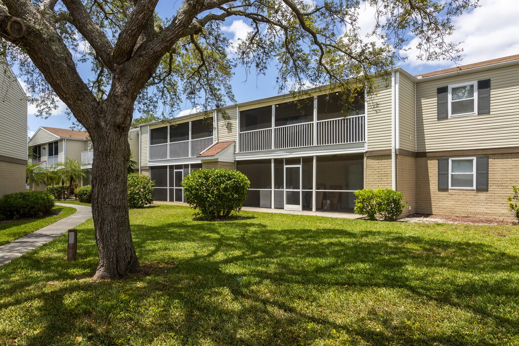 The Lexington Apartments in Sarasota, FL