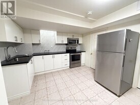 46 Welsh St in Ajax, ON - Building Photo