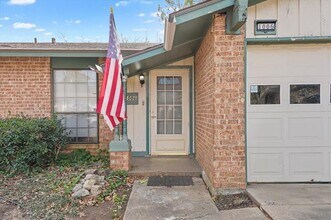 1006 E Martin Ln in Sherman, TX - Building Photo - Building Photo