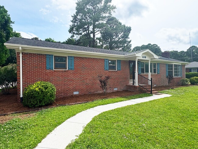 property at 109 Foxwood Ln