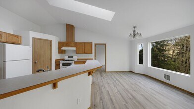 1035 Bunch Ln in Oak Harbor, WA - Building Photo - Building Photo