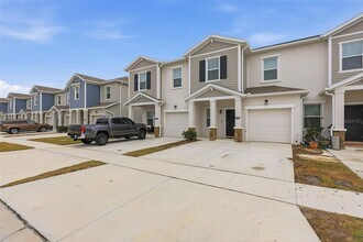 3303 Laurent Lp in Davenport, FL - Foto de edificio - Building Photo