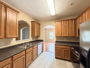 540 Georgia Way in Woodstock, GA - Building Photo - Building Photo