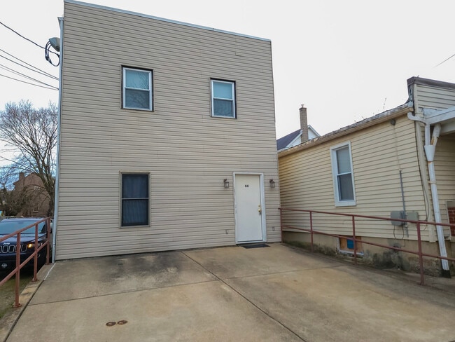 84 Gross St, Unit Apt B, Unit Apt B