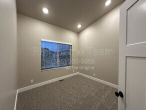 1031 W 1000 N in Clinton, UT - Building Photo - Building Photo