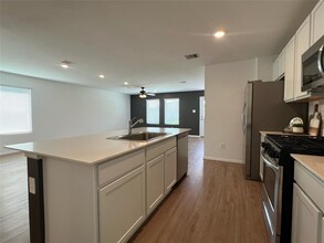 8002 Driver Ln in Navasota, TX - Building Photo - Building Photo