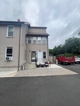 57 Wright St in Stoneham, MA - Building Photo - Building Photo