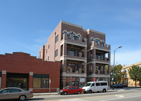 4936 N Lincoln Ave Apartments