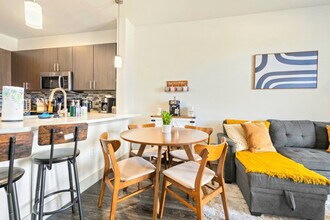 10550 N Central Expy in Dallas, TX - Foto de edificio - Building Photo