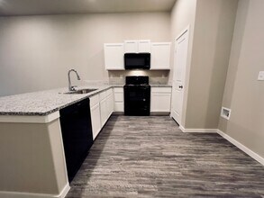 2102 N Avenue K in Lubbock, TX - Building Photo - Building Photo