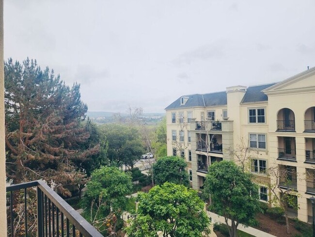 property at 2463 Watermarke Pl