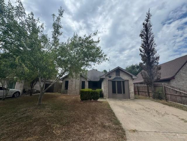 23 Walnut Ave in McAllen, TX - Building Photo - Building Photo