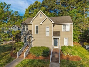 1601 Oakland Hills Way in Raleigh, NC - Building Photo - Building Photo