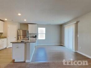 14 Ivy Bank Dr in Angier, NC - Foto de edificio - Building Photo