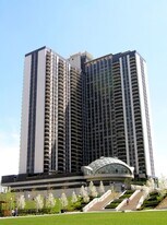 400 E Randolph St, Unit 2616 in Chicago, IL - Building Photo