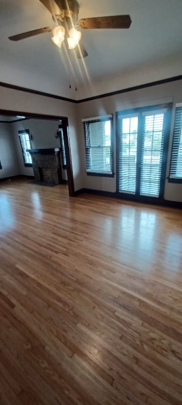 250 N Kenmore Ave in Los Angeles, CA - Building Photo - Building Photo