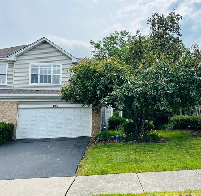 620 Lakeridge Ct