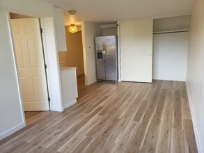 1060 Kamehameha Hwy in Pearl City, HI - Building Photo - Building Photo