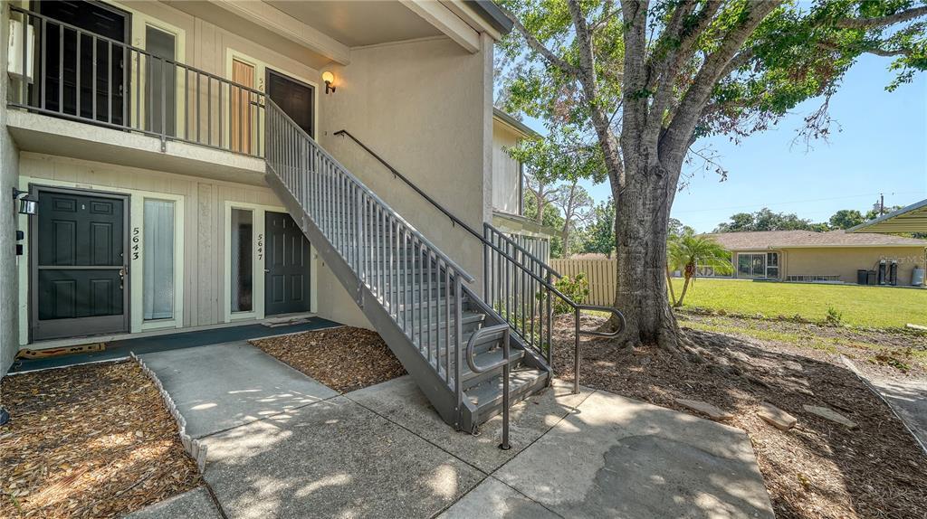 5649 Summerside Ln in Sarasota, FL - Building Photo