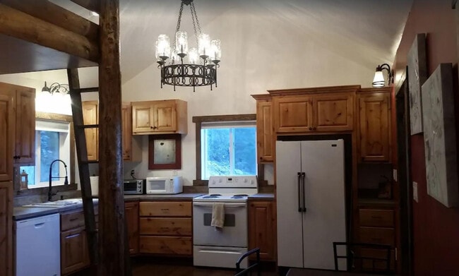 property at 611 Cedar Highlands Dr