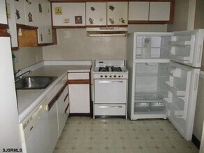 3817 Ventnor Ave in Atlantic City, NJ - Building Photo - Building Photo