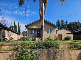 964 Cypress Ave in Pasadena, CA - Building Photo