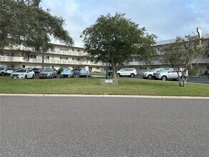 2378 Ecuadorian Way in Clearwater, FL - Building Photo - Building Photo