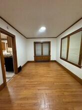 944 Haynes St in Akron, OH - Building Photo - Building Photo