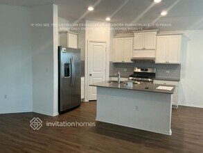 10721 Steinbeck Dr in Austin, TX - Building Photo - Building Photo