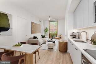 1630 Columbia Rd NW, Unit 105 in Washington, DC - Building Photo