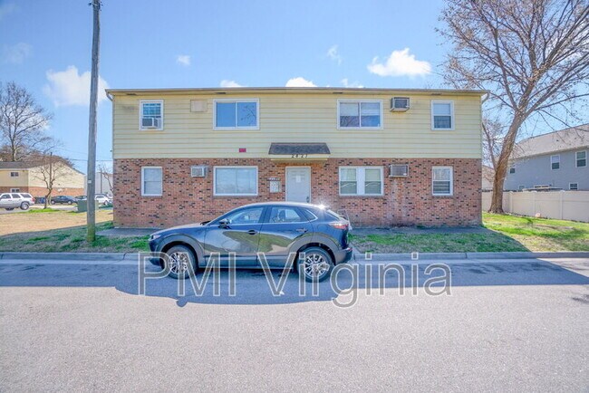 property at 2421 Courtney Ave