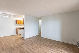 Christopher County in Edmonton, AB - Building Photo - Building Photo