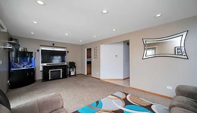 4006 Brenton Dr in Joliet, IL - Building Photo - Building Photo